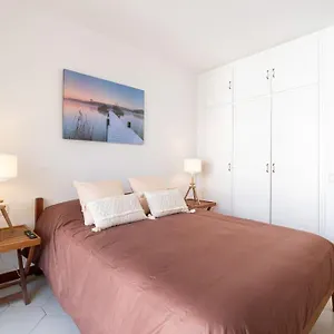 50mbeach-2room-pool-wifi-bigterrace-portavntura-aa10.catalonia-hotels.com/